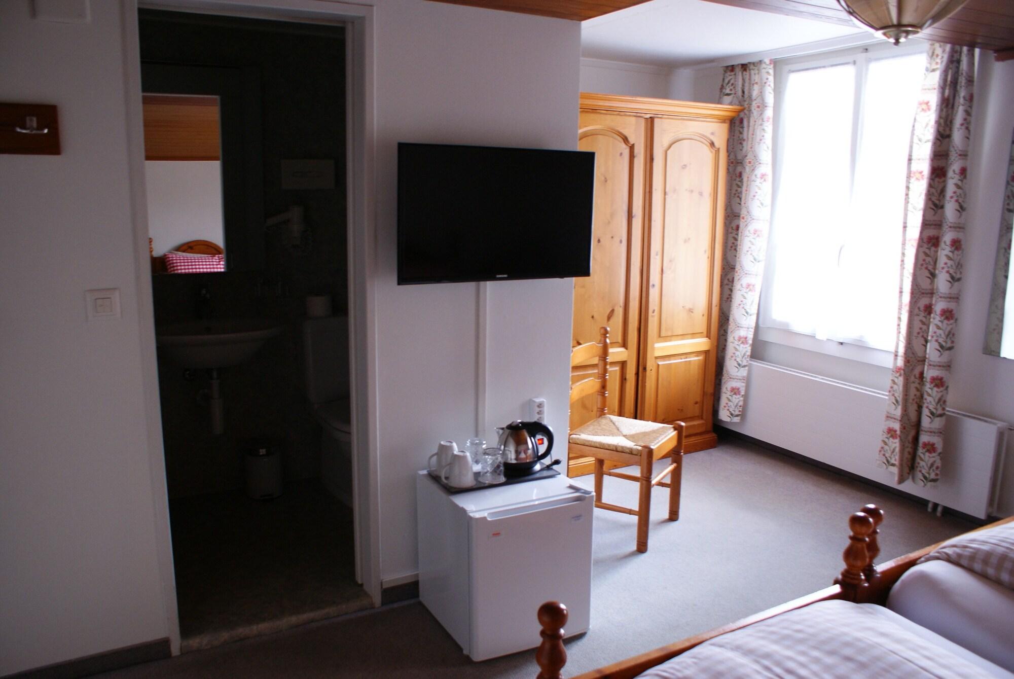 Gasthof Baeren Hotel, The Bear Wilderswil