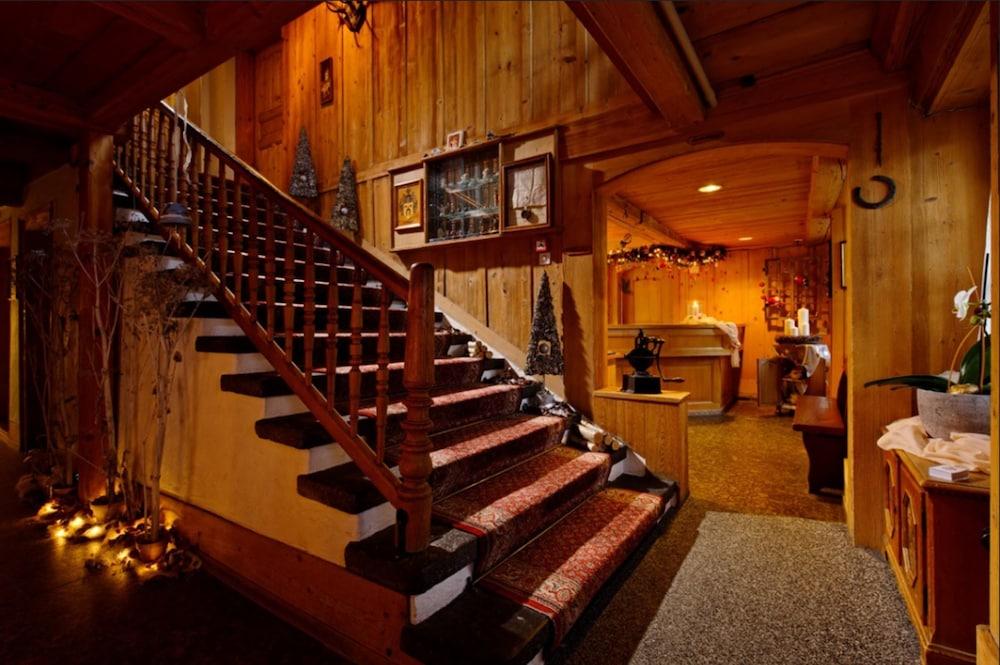 Inn Baeren Hotel, The Bear Wilderswil