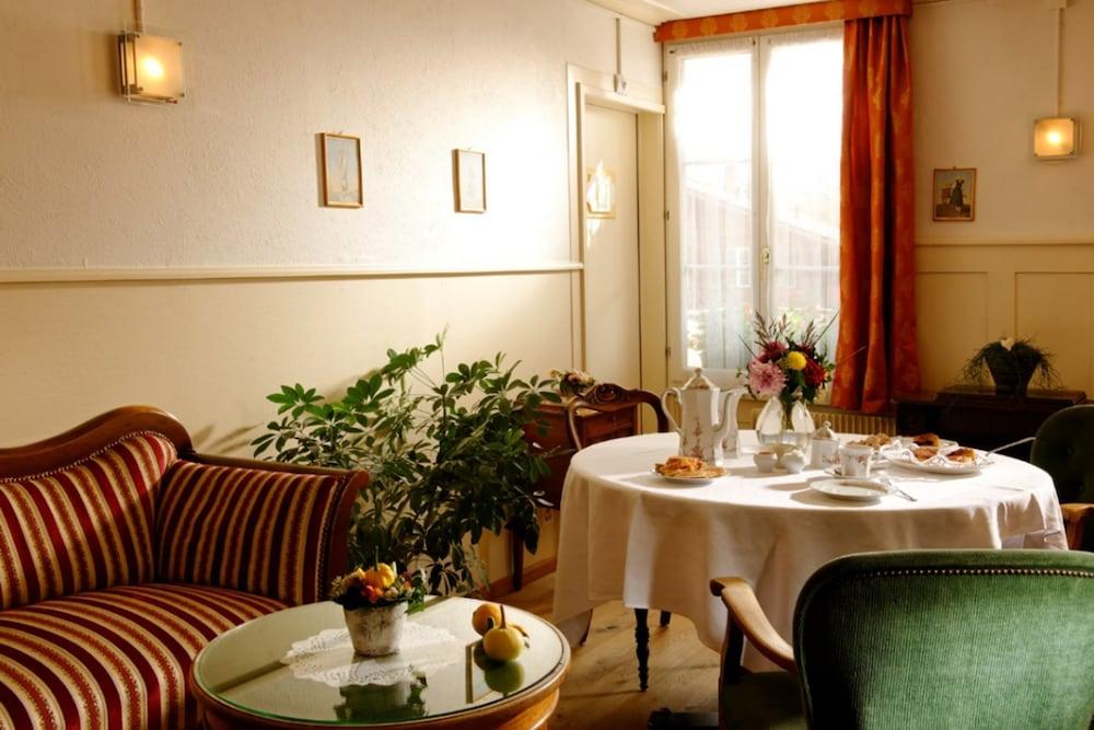Baeren Hotel, The Bear Inn 3*